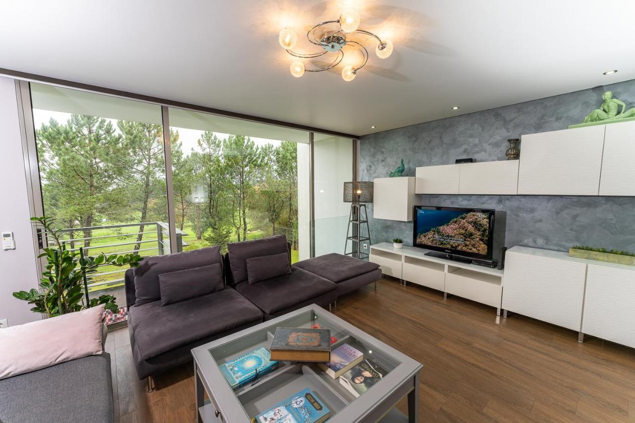 Golf Course - Luxurious Flat T3 - Ponte De Lima Appartement Buitenkant foto